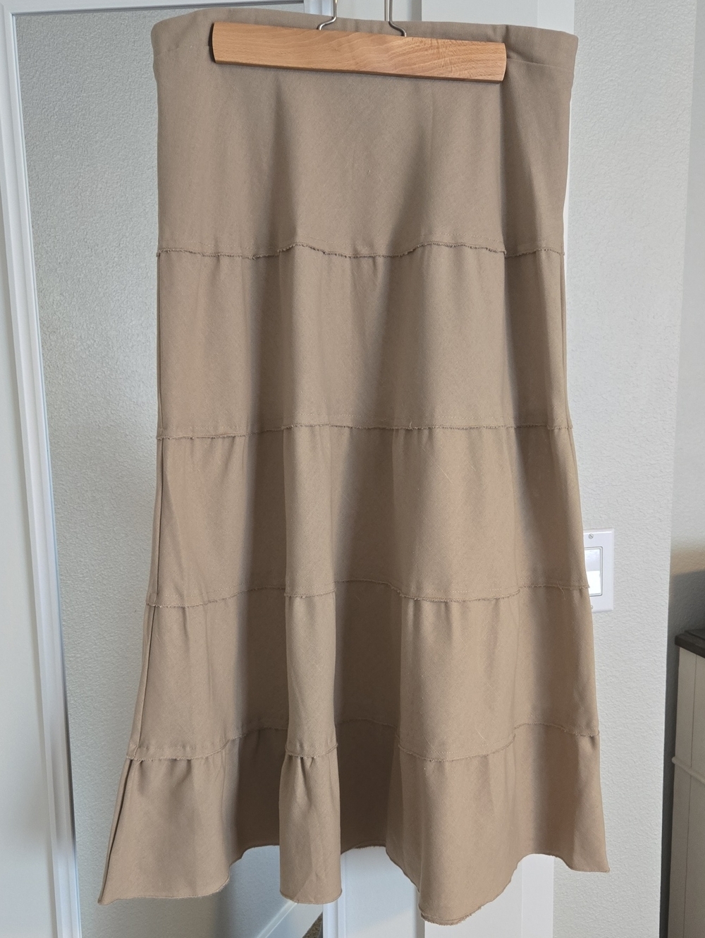 Metrowear Tan Tiered Linen Rayon Skirt, Size: Large